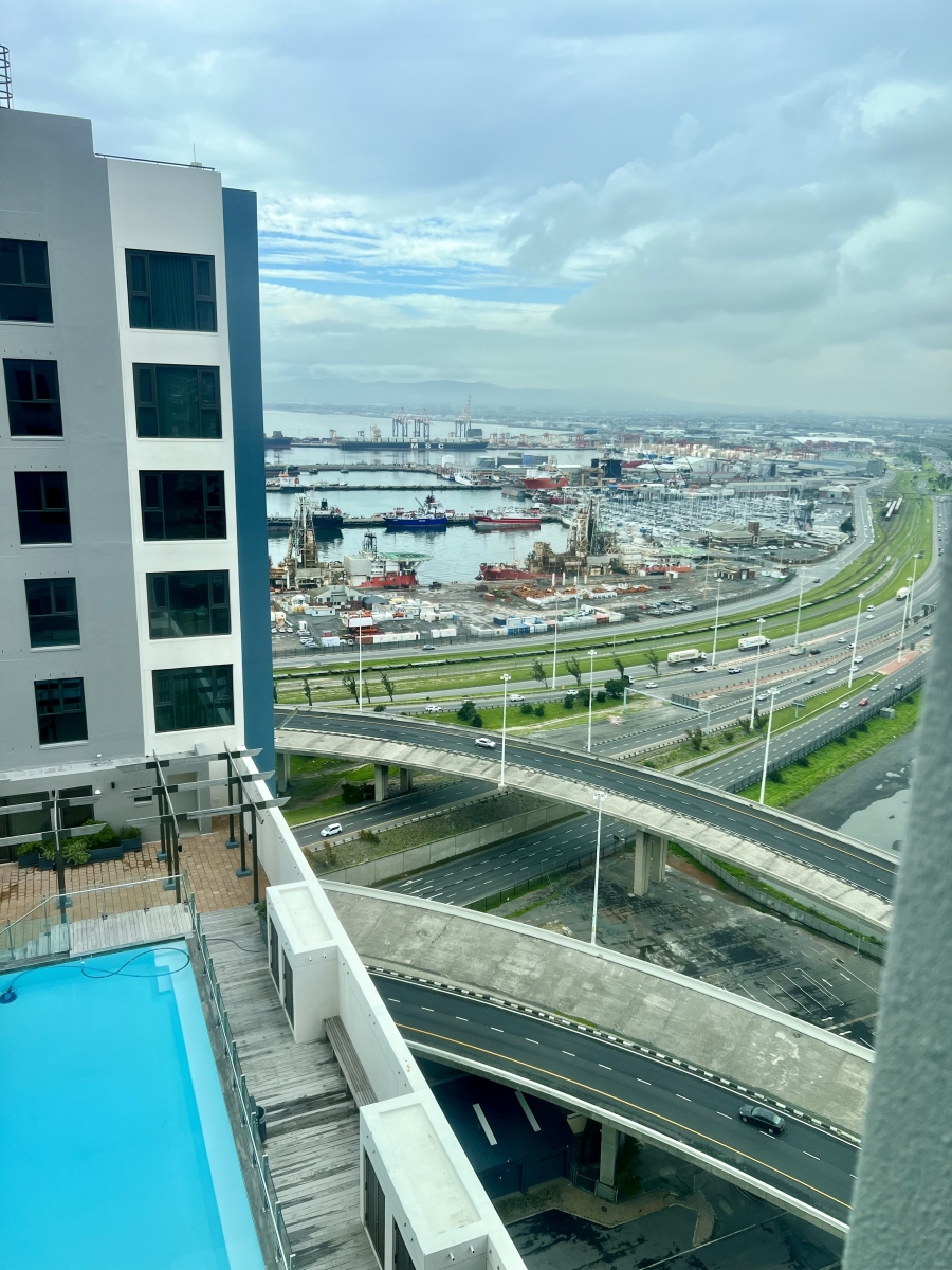 1 Bedroom Property for Sale in Foreshore Western Cape